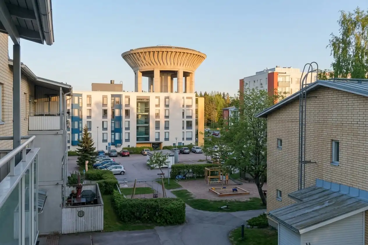 Asbestipurkutyö rivitaloyhtiössä Simonkylässä